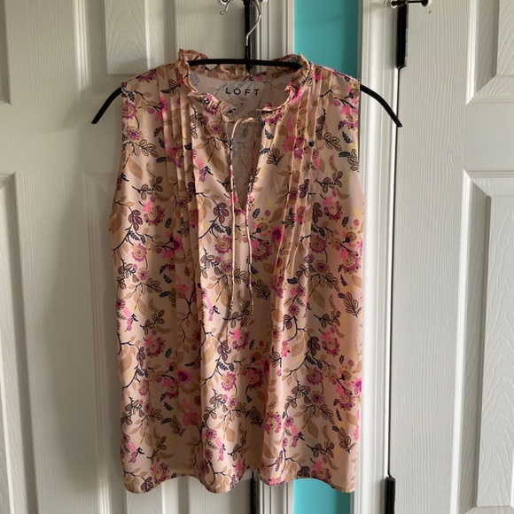 Loft sleeveless tops, set of 2 - Picture 2 of 8